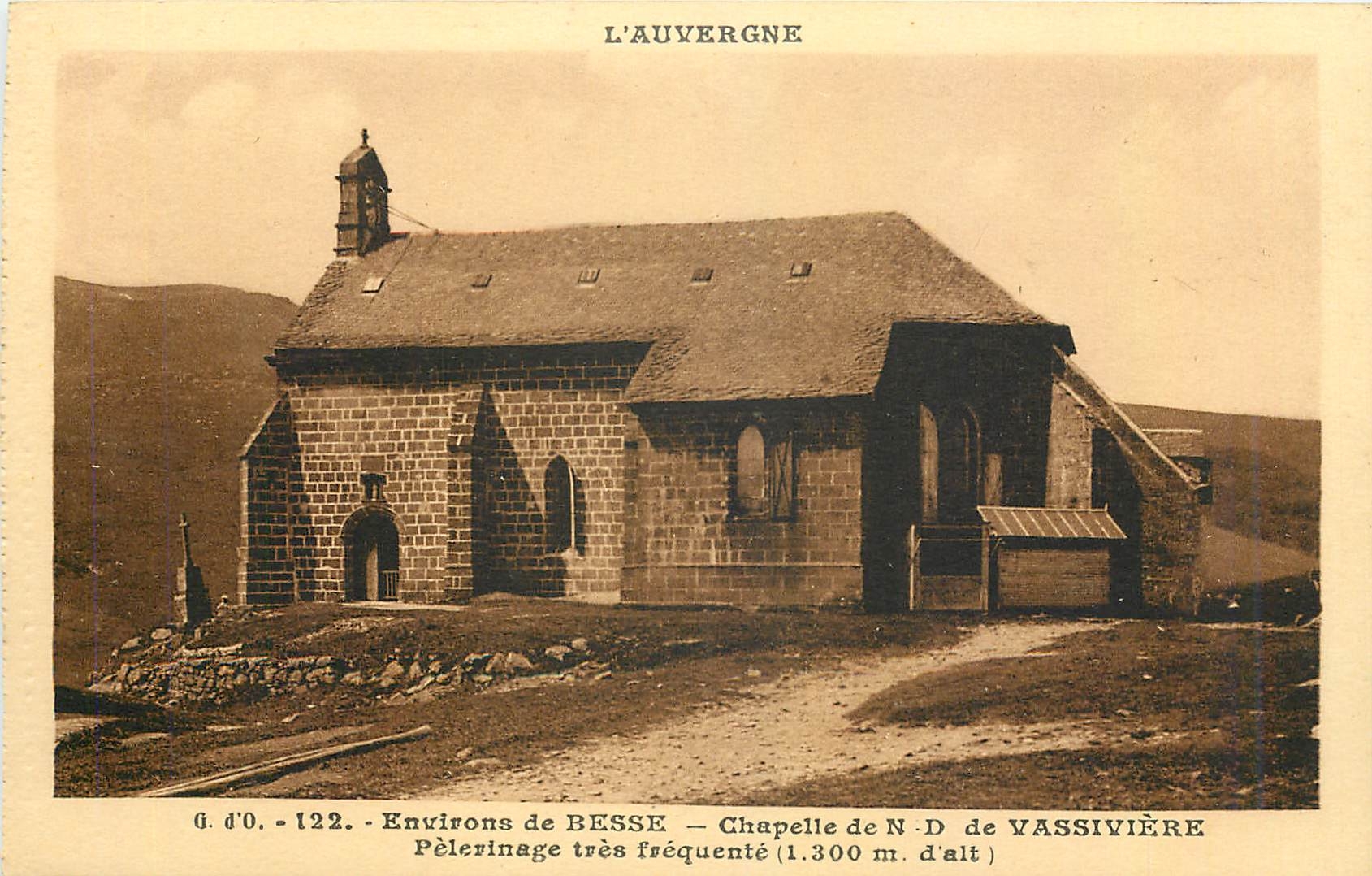 CPA Environs de Besse Chapelle de ND de Vassiviere 