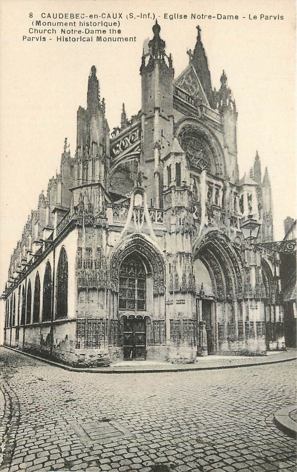 CPA Caudebec en Caux S Inf Eglise Notre Dame Le Parvis 