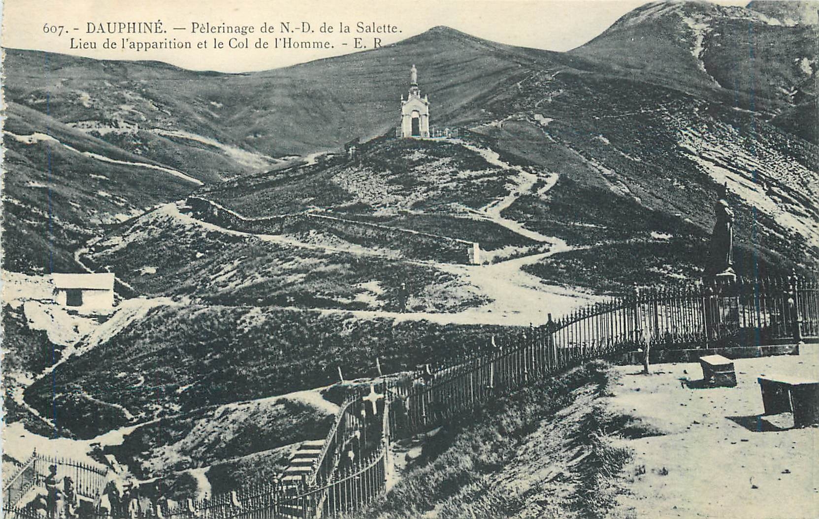 CPA Dauphine Pelerinage de ND de la Salette 