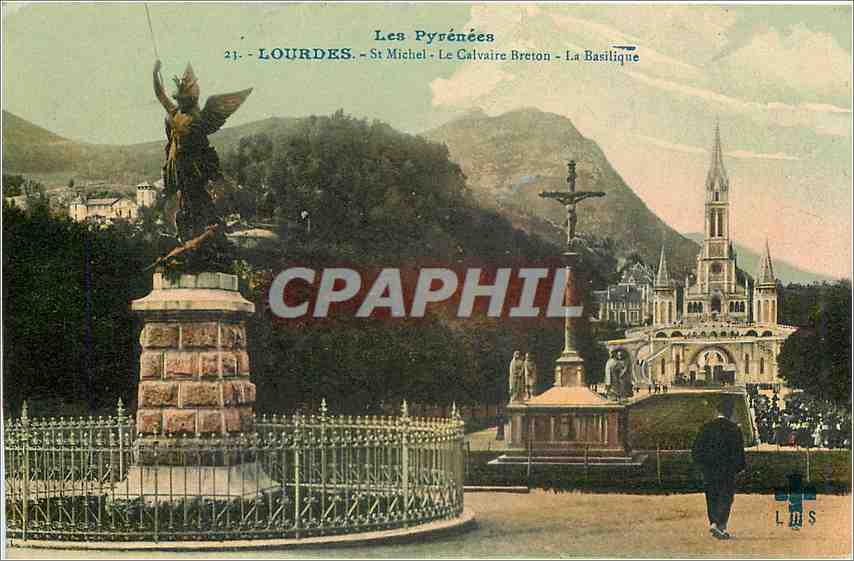 CPA Lourdes St Michel Le Calvaire Breton La Basilique 