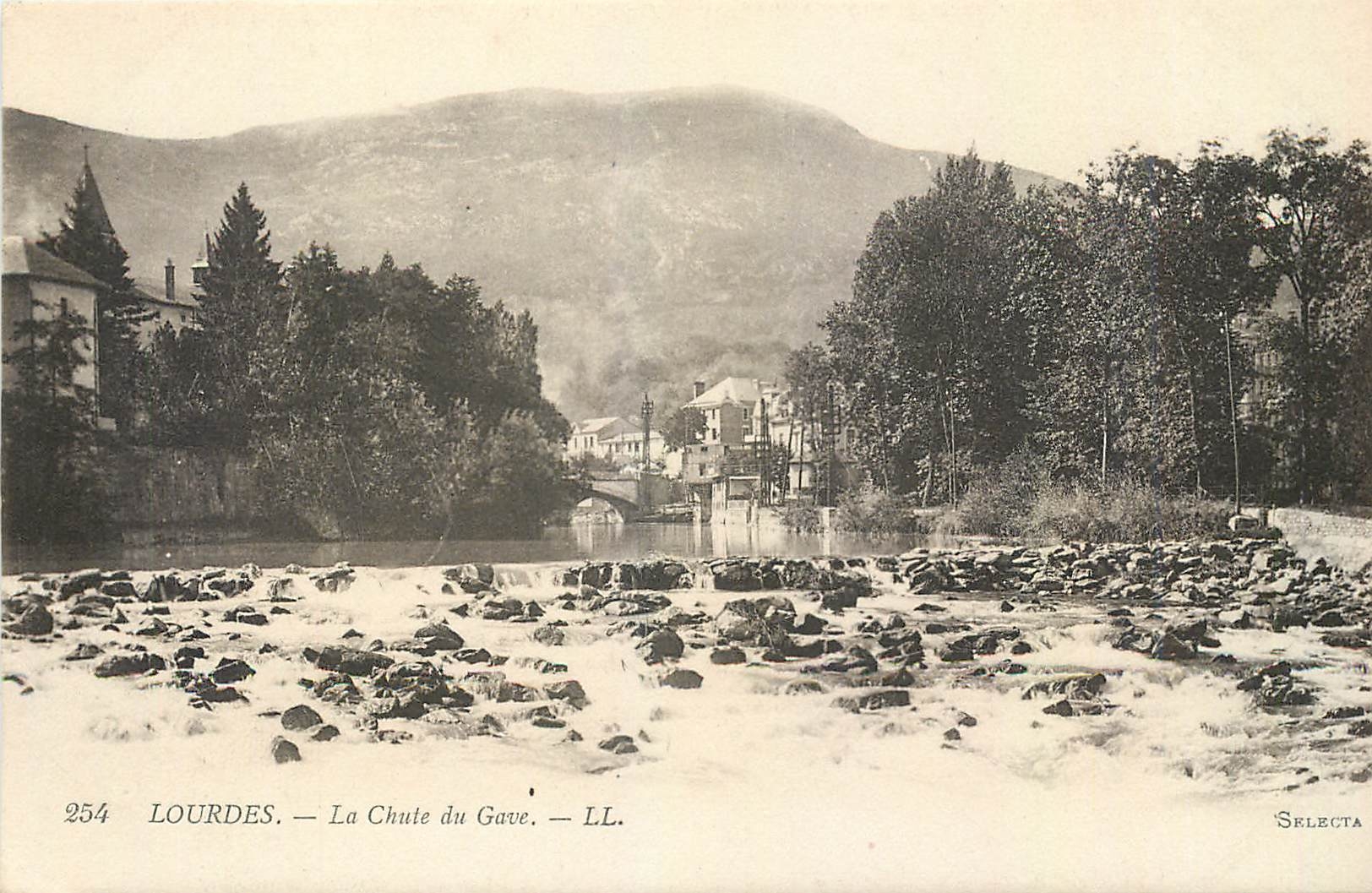 CPA Lourdes La Chute du Gave 
