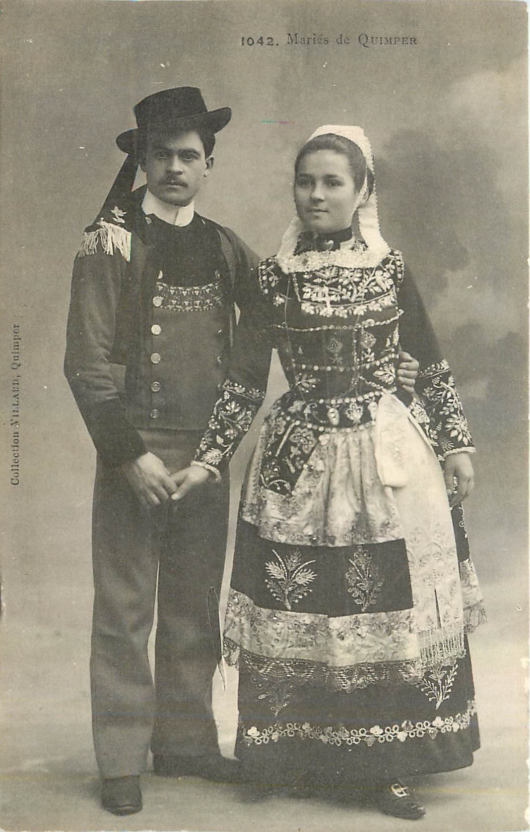 CPA Marife de Quimper Folklore