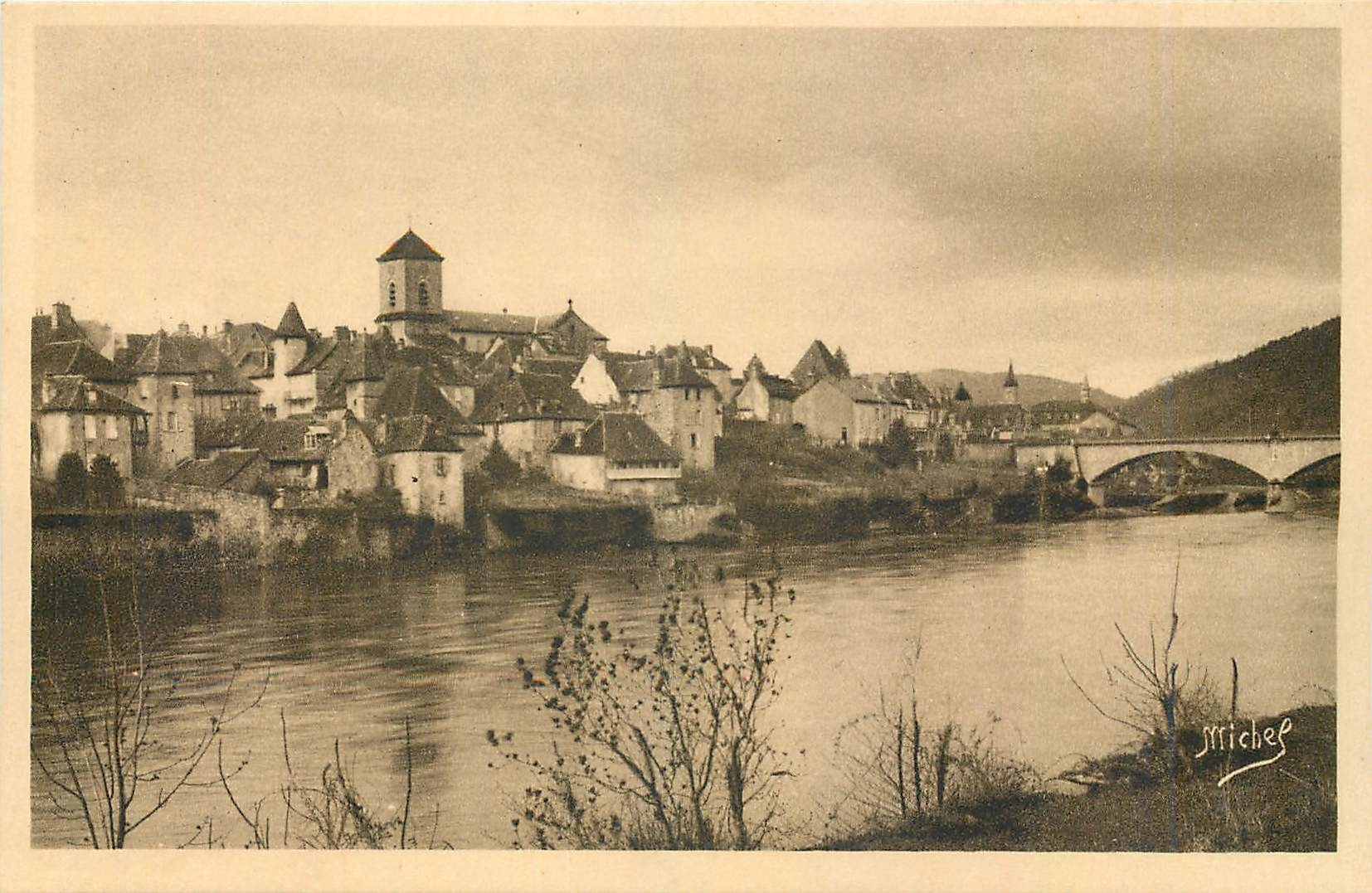 CPA Les Gorges de la Dordogne Argentat 