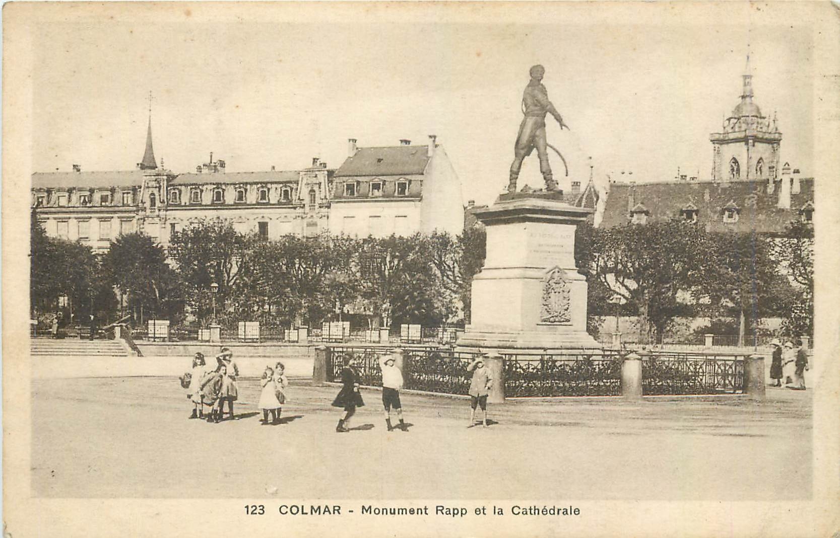 CPA Colmar Monument Rapp et la Cathedrale 