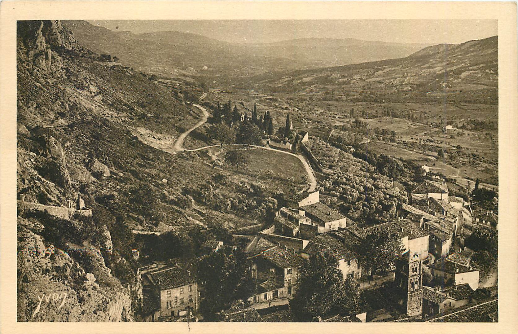 CPA Paysages et Pierres de Provence La Vallee de Moustiers Ste Marie 