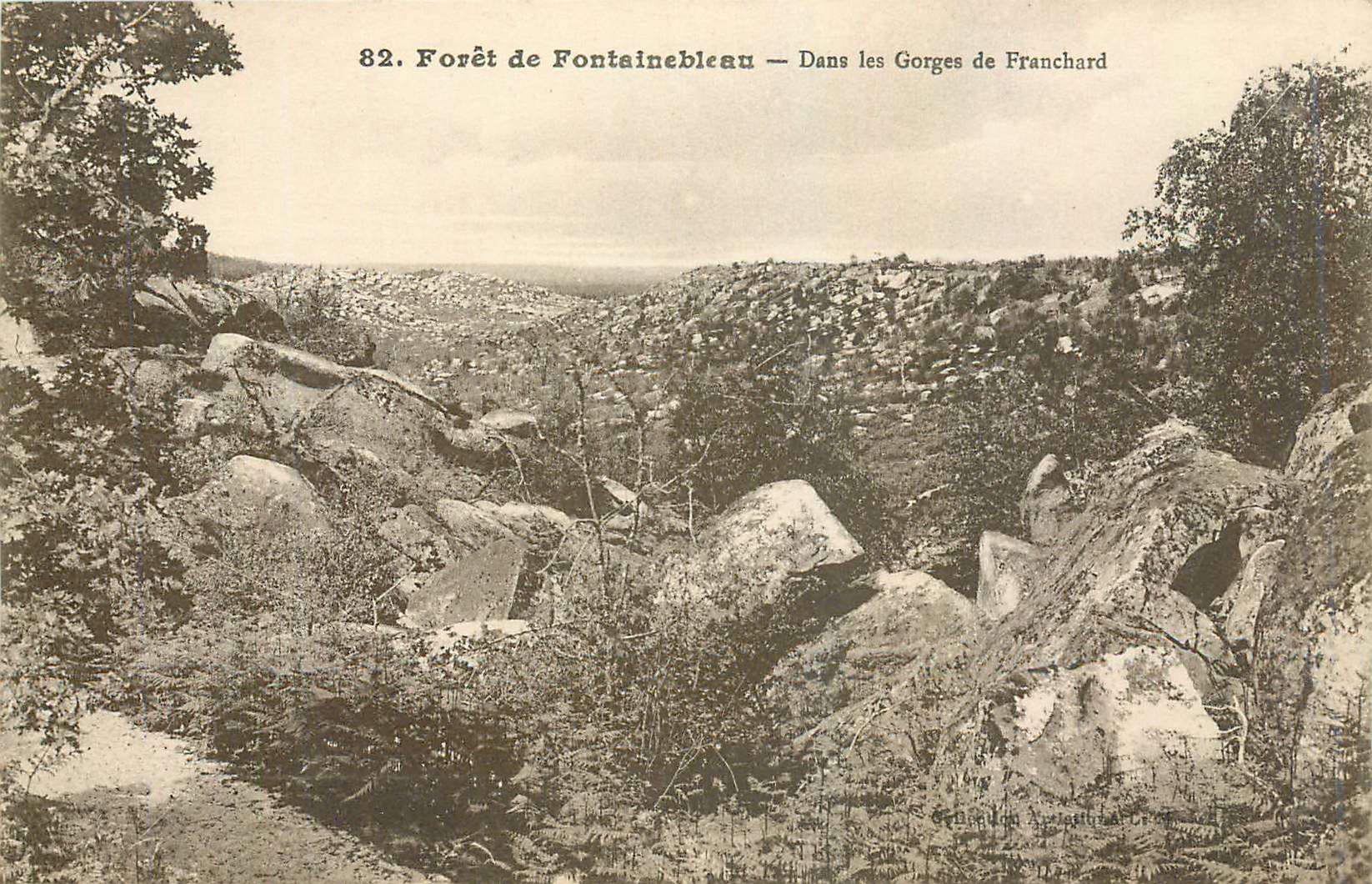 Forêt de Fontainebleau — Dans les Gorges de Franchard — Imp. Phisionomie L. Régnard - Fontainebleau
