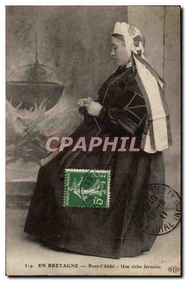 Bretagne- Pont- L'abbe- Une riche fermiere -CPA