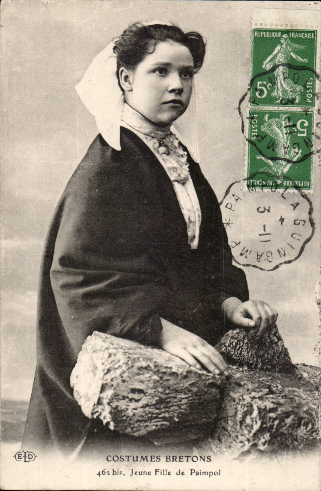 Bretagne- Costumes Bretons- Jeune Fille de Paimpol-CPA