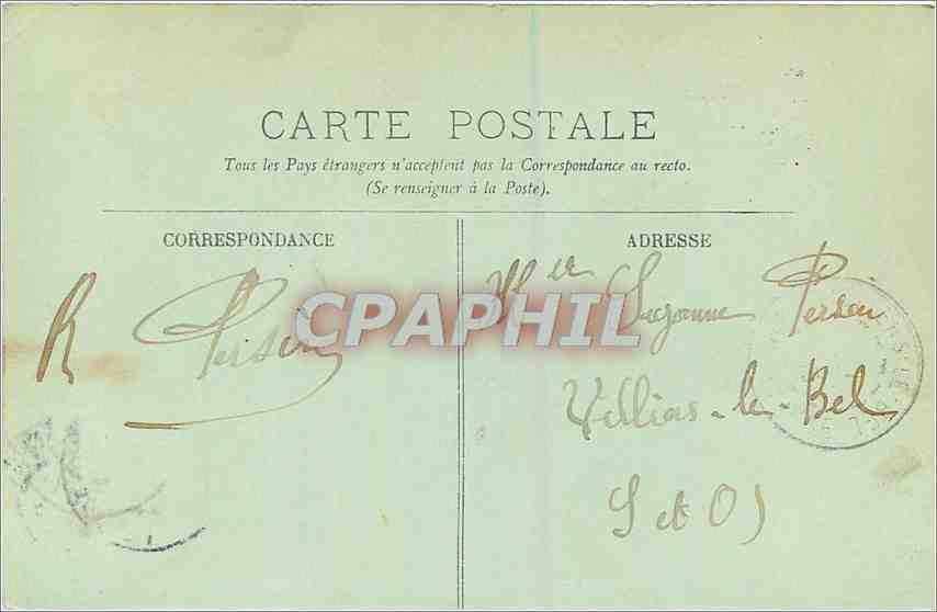 L'AUVERGNE — Chaîne de Volcans vue du Puy-de-Dôme — Route où j'ai passé — éditeur non visible — Reverso