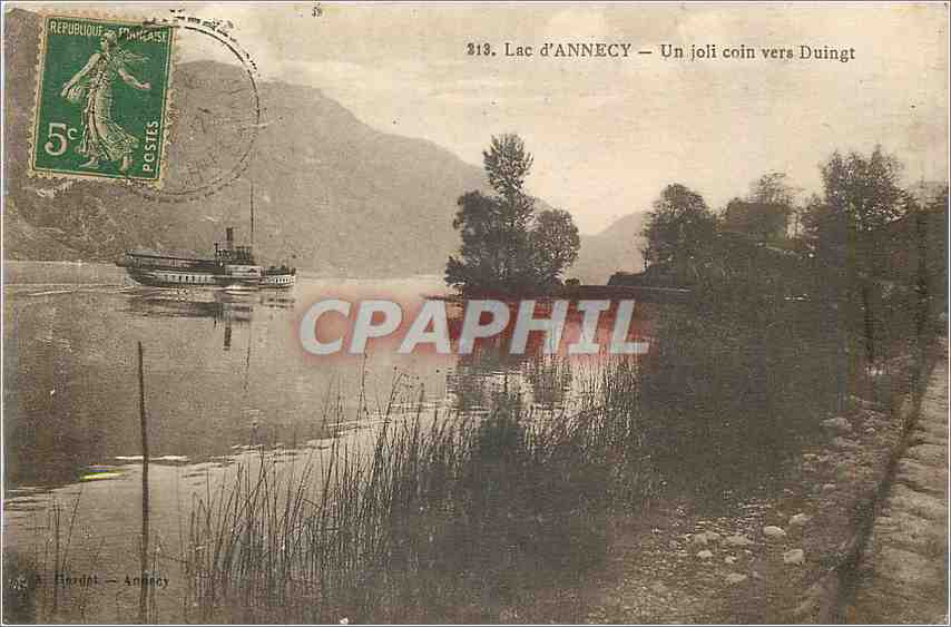 CPA Lac d'Annecy Un joli coin vers Duingt Bateau