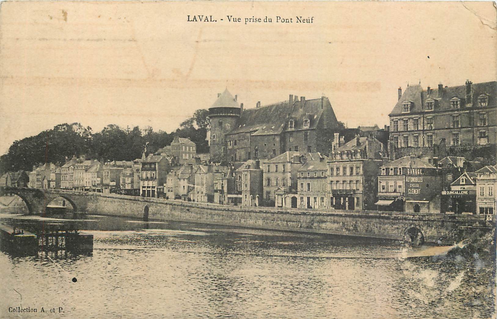 CPA Laval Vue prise du Pont Neuf 
