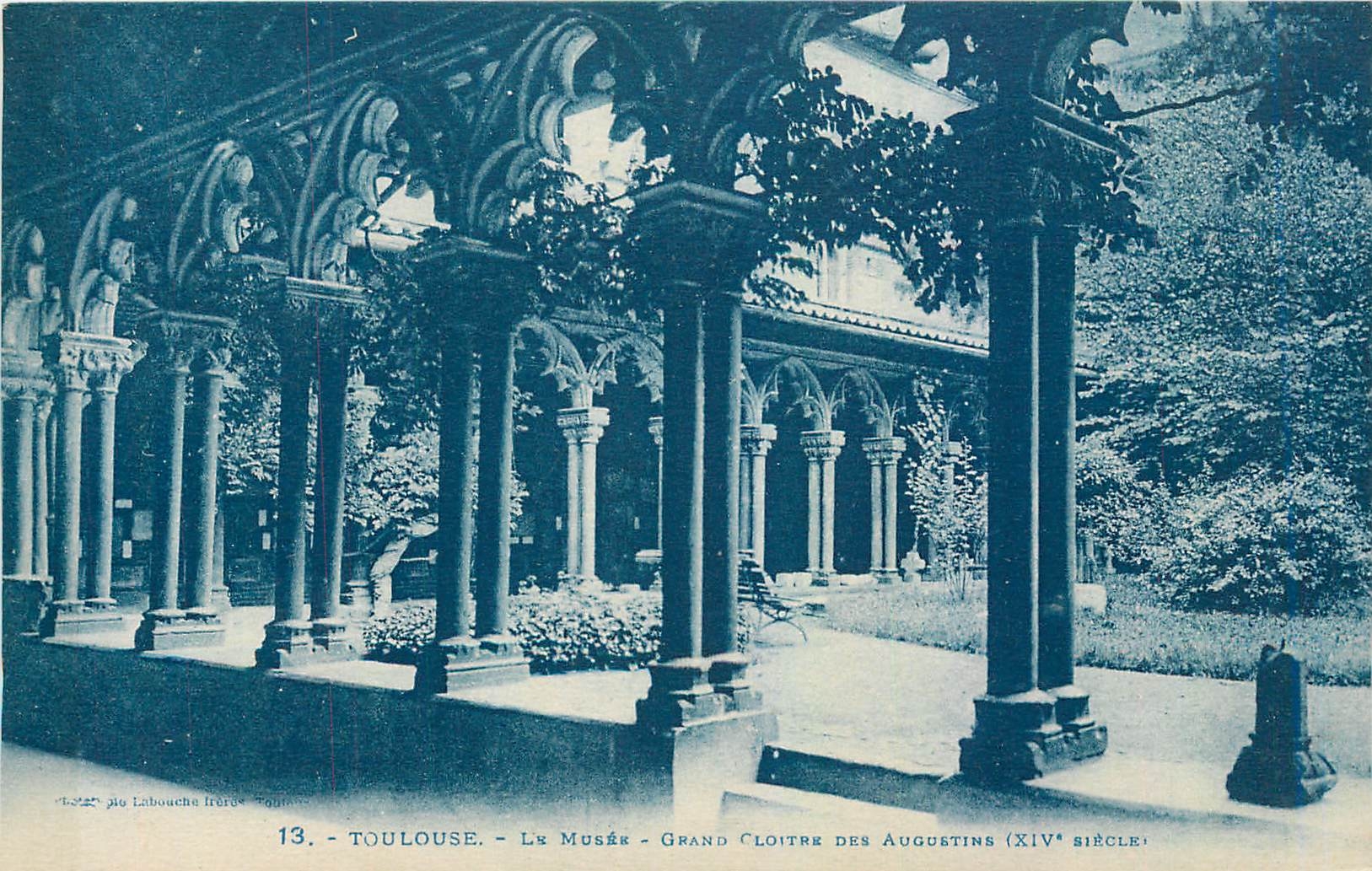 CPA Toulouse Le Musee Grand Cloitre des Auguetins 