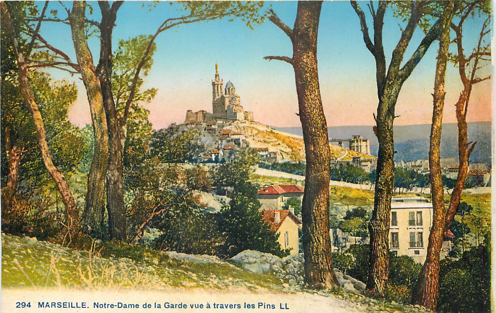 CPA Marseille Notre Dame de la Garde vue a travers les Pins 