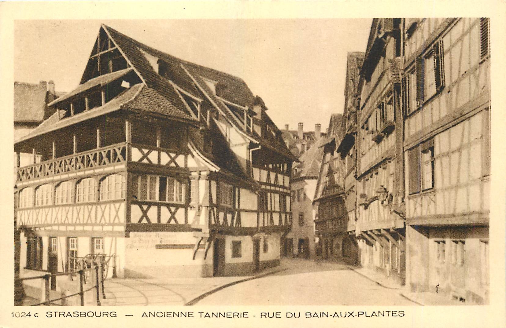 CPA Strasbourg Ancienne Tannerie Rue du Bain Aux Plantes 