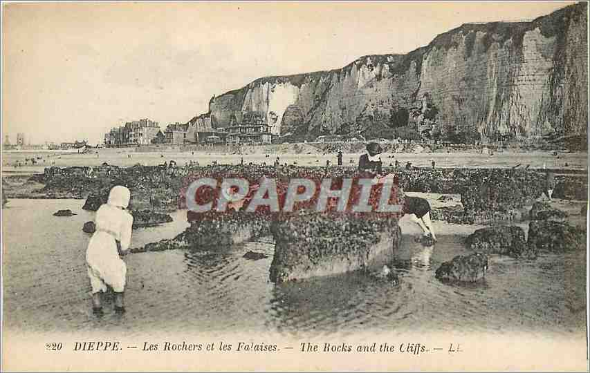 CPA Dieppe Les Rochers et les Falises 