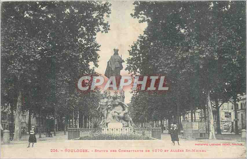 CPA Toulouse Statue des Combattants de 1970 et Allee St Michel 