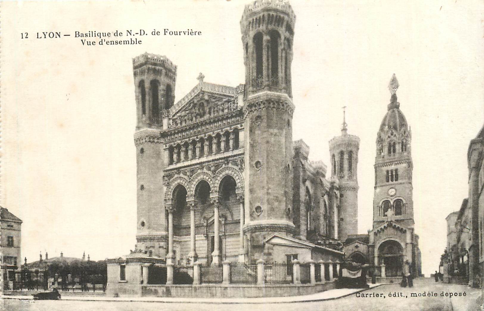 CPA Lyon Basilique de ND de Fourviere Vue d'Ensemble 