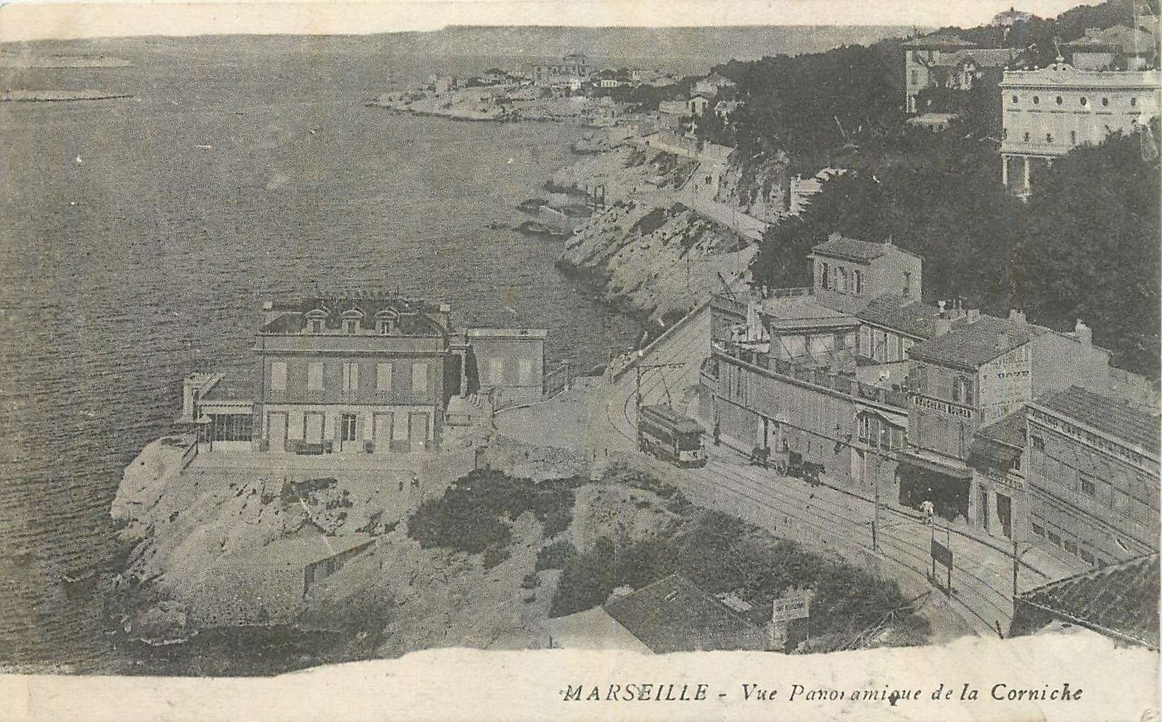 CPA Marseille Vue Panoramique de la Corniche 