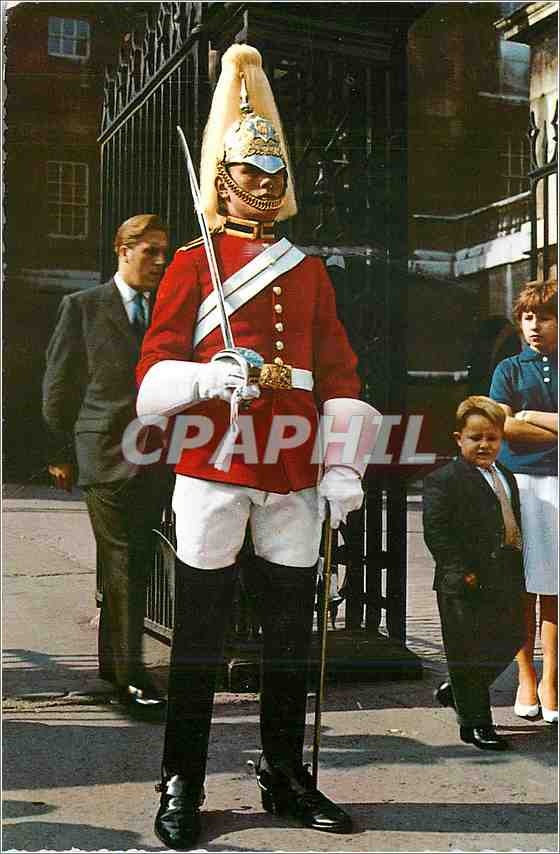 CPM A Lifeguardsman on Duty Whitehall Un Cavalier de la Garde en service Militaria