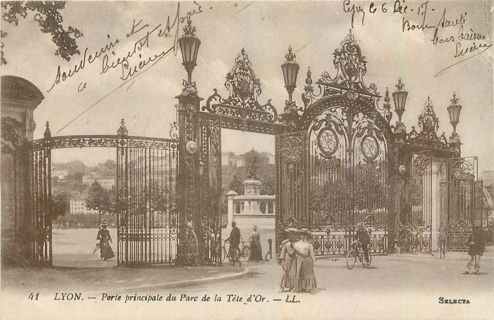 CPA Lyon Porte principale du Parc de la Tete d'Or 