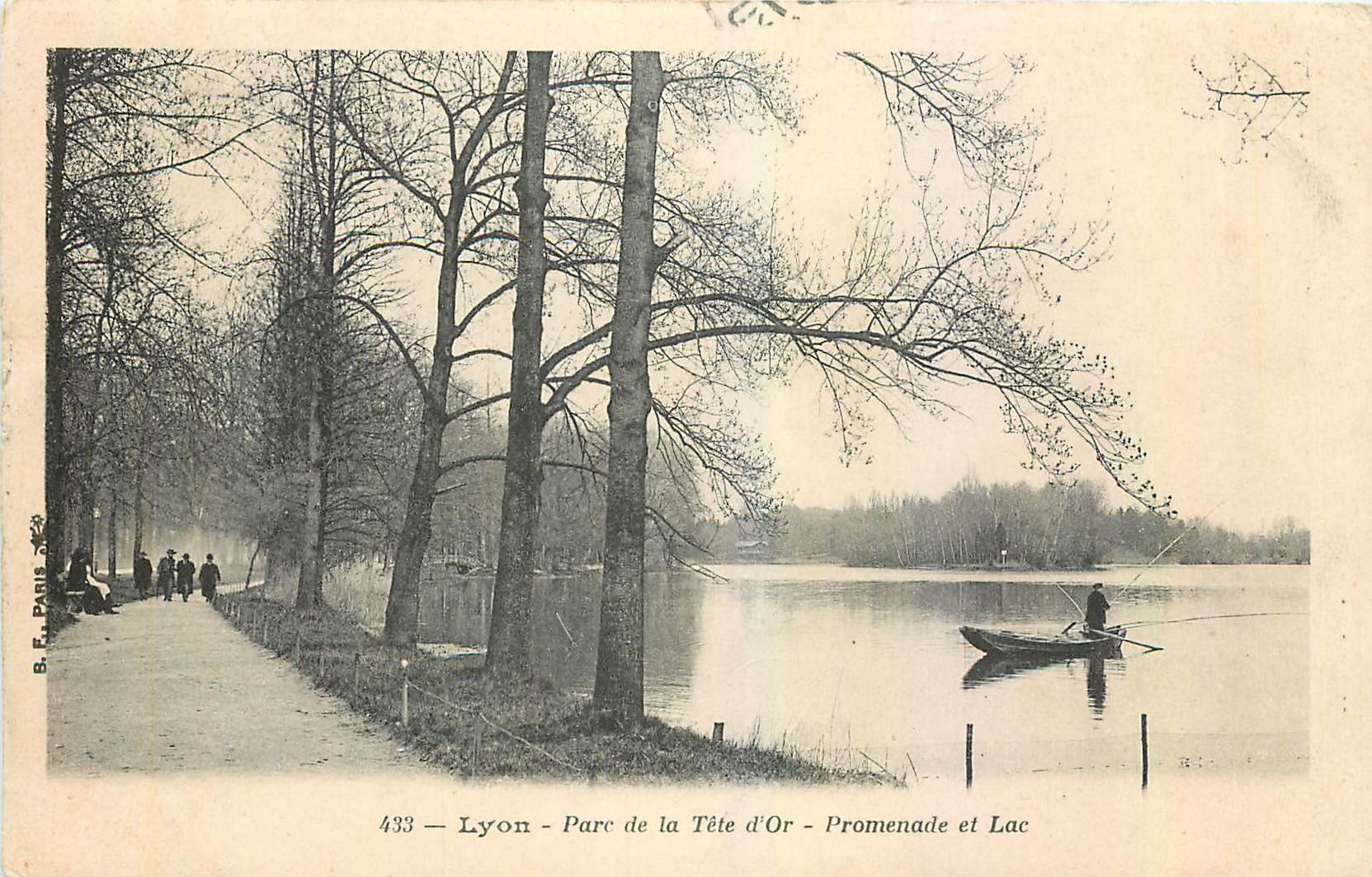 CPA Lyon Parc de la Tete d'Or Promenade et Lac Peche Pecheur