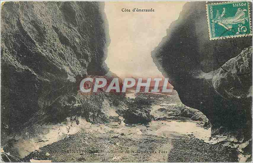 Ausgang der Grotte der Feen — Emerald Coast — Saint-Philibert