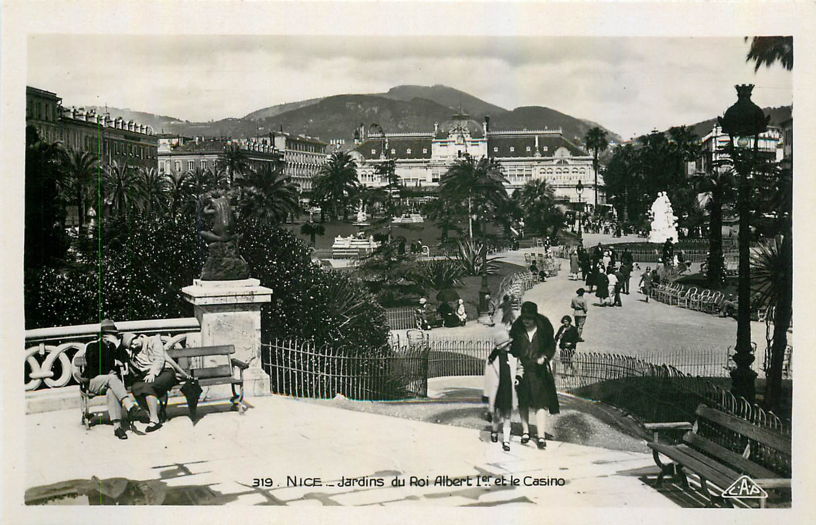 CPA Nice Jardins du Roi Albert 1er et le Casino 