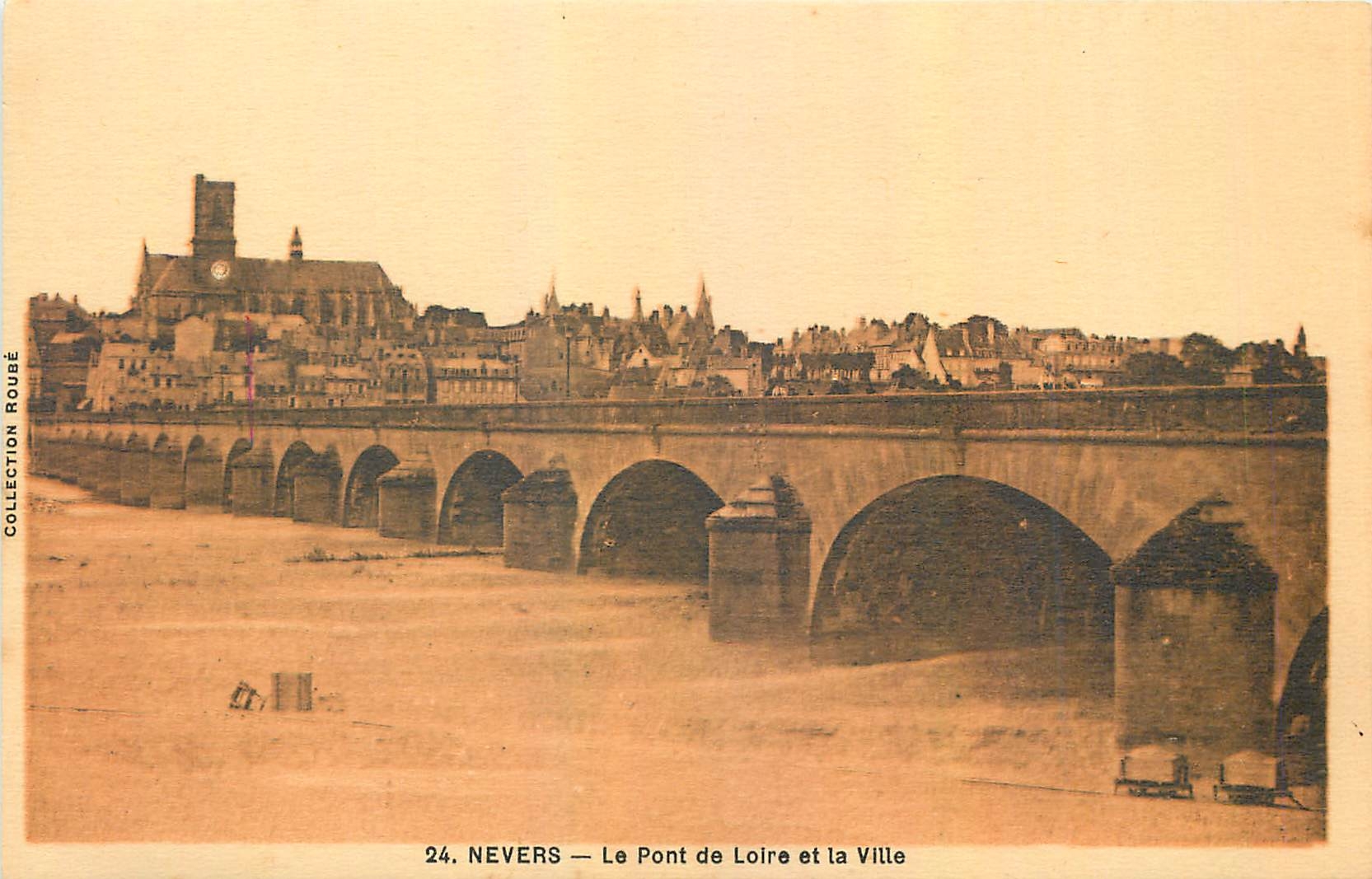 CPA Nevers Le Pont de Loire et la Ville 
