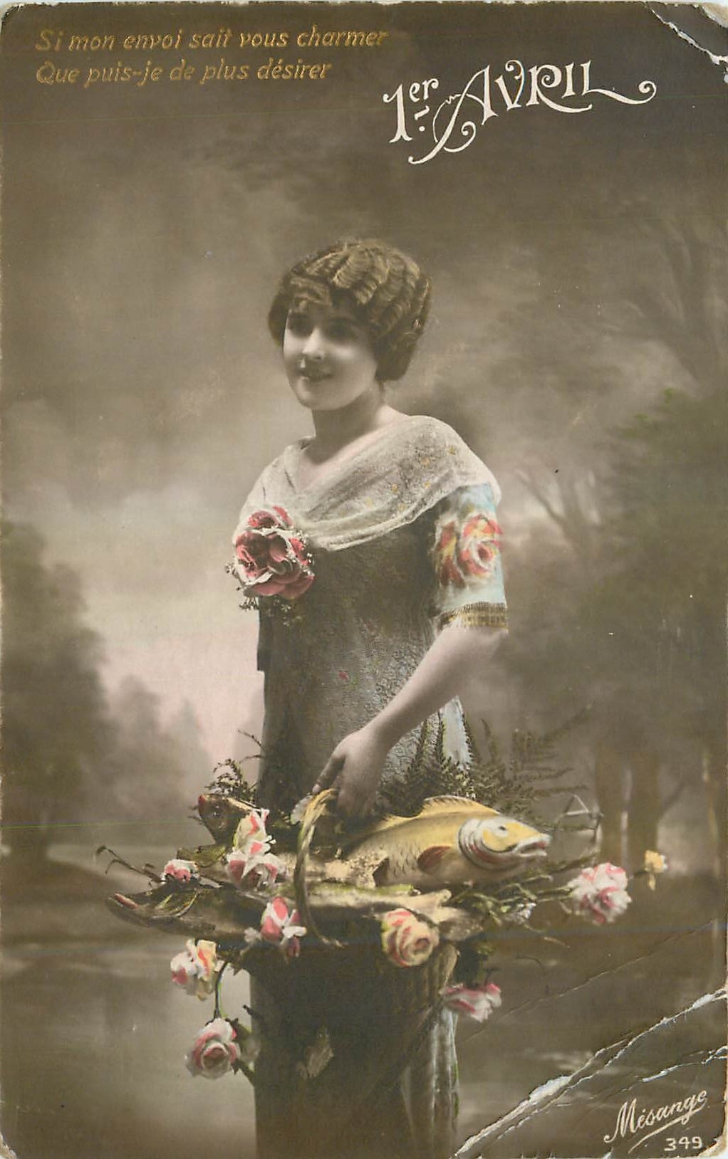 CPA 1er Avril Femme