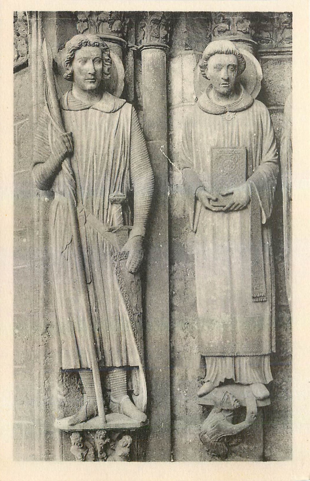 Cathédrale de Chartres — Portail sud, Saint Théodore et Saint Étienne — Éditeur Houvet, n° 1314