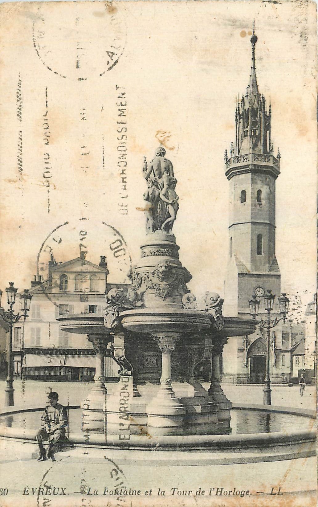 Évreux — Die Fontäne und die Uhrturm — LL