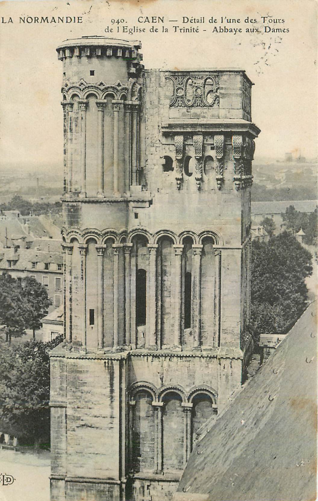 Caen — Détail d'une des Tours de l'Église de la Trinité - Abbaye aux Dames