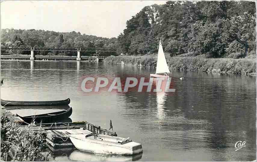 CPM L'Isle Adam Barrage sur l'Oise Bateau