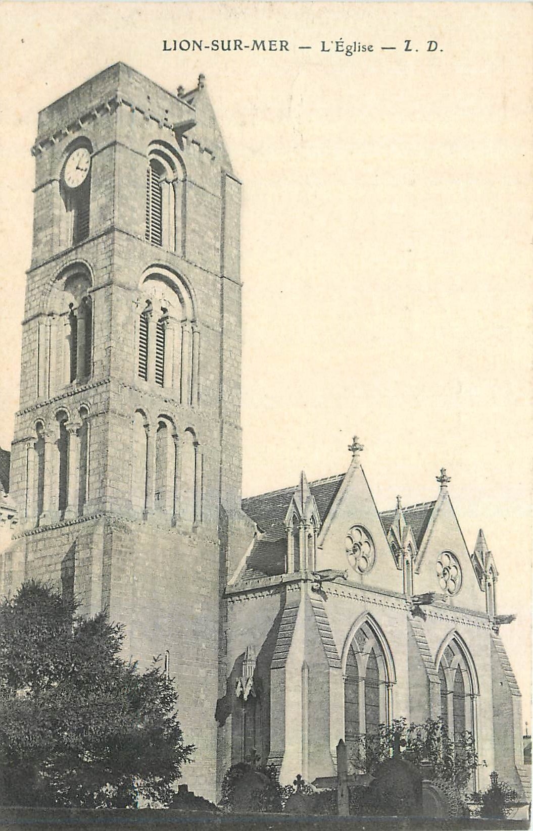 CPA Lion sur Mer L'Eglise 