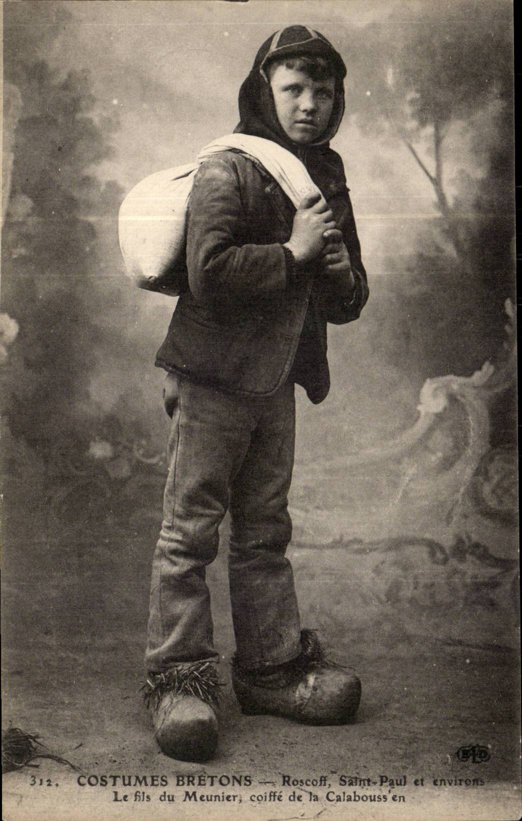Gretagne- Costumes Bretons Roscoff Saint-Paul et environs- Le fils de Meunier- CPA