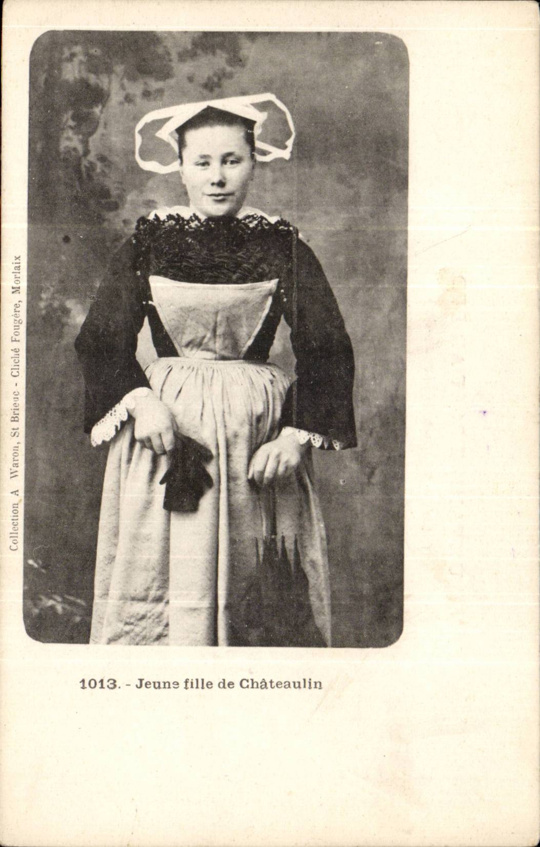 Bretagne-Jeune Femme de Chateaulin -CPA