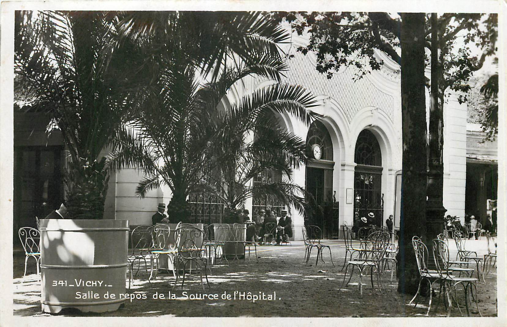 CPA Vichy Salle de repos de la Source de l'Hopital 