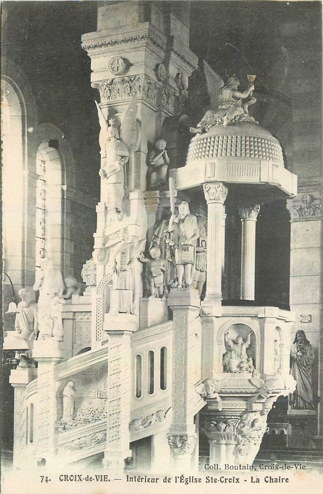 Croix-de-Vie — Intérieur de l'Église Ste-Croix — La Chaire