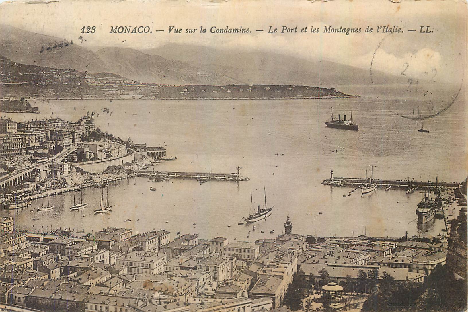 CPA Monaco Vue sur la Condamine Le Port et les Montagnes de l'Italie 