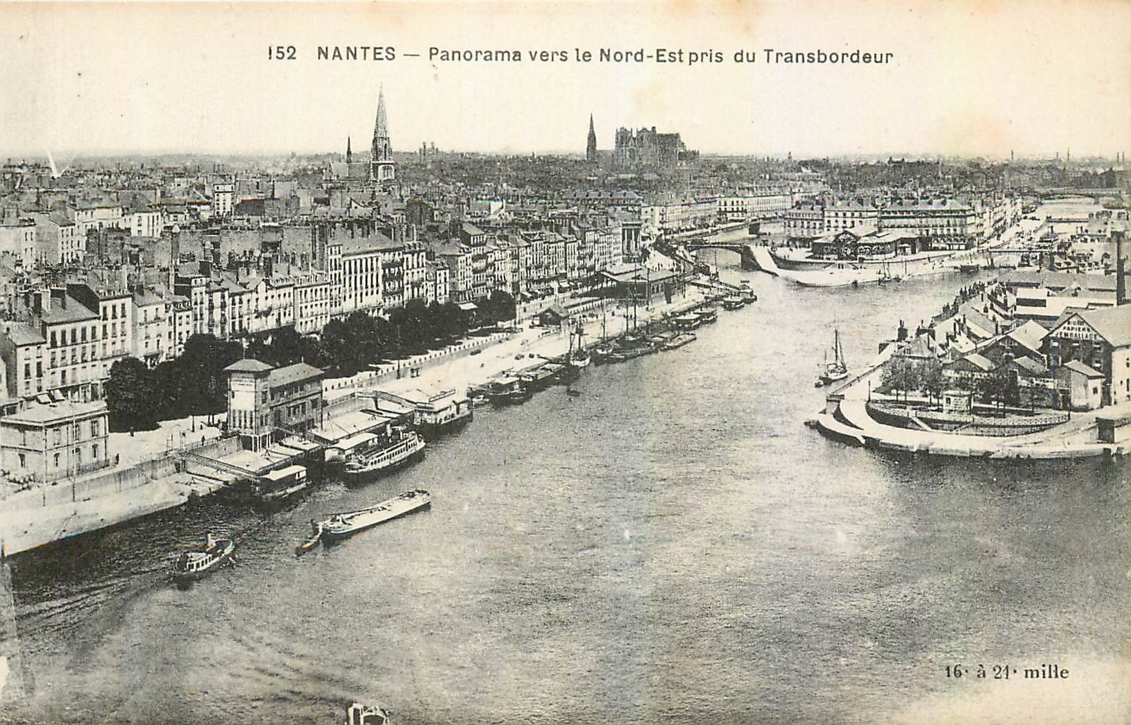 CPA Nantes Panorama vers le Nord Est pris du Transbordeur 