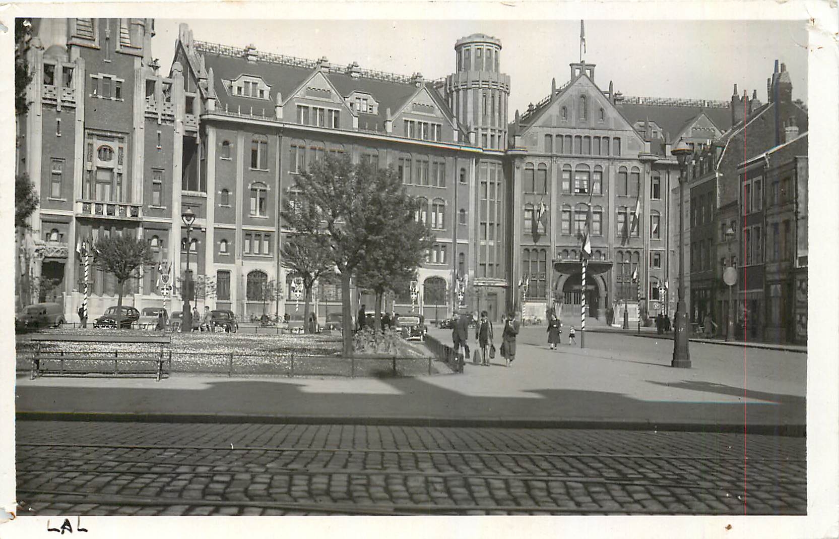 CPA Lille Hotel de Ville Facade principale 