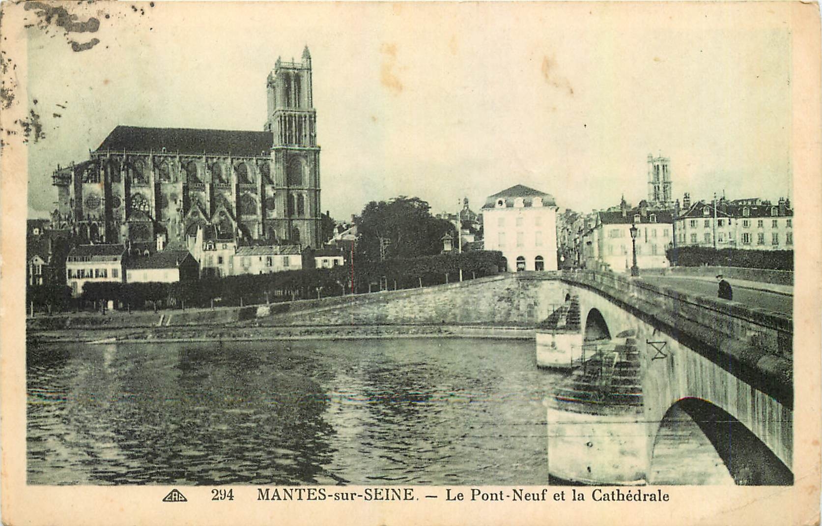 MANTES-sur-SEINE — Le Pont-Neuf et la Cathédrale — CH DES ARTS PHOTOMÉCANIQUES