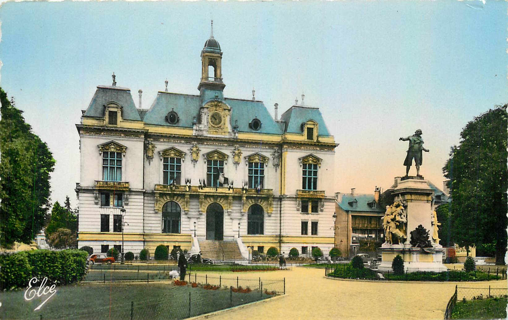 Tarbes - Hôtel de Ville et Statue de Danton — Éditeur Elcée, n° 2816