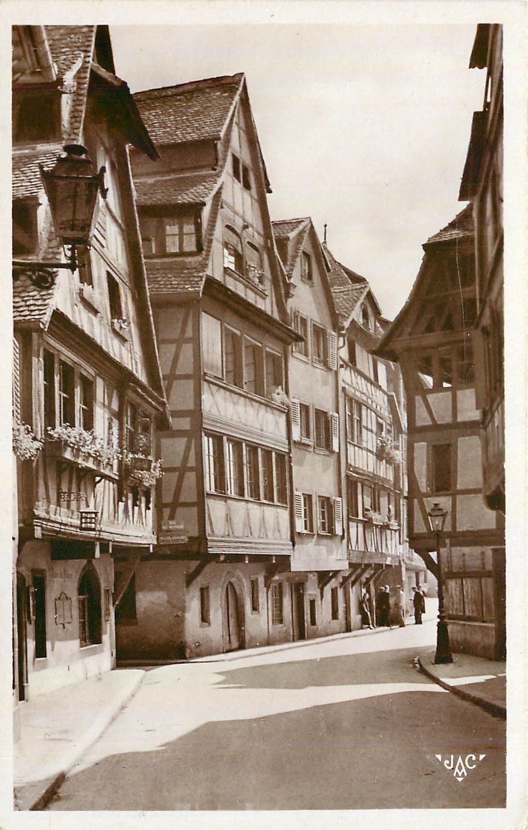 CPA Le Vieux Strasbourg La rue du bain aux plantes 
