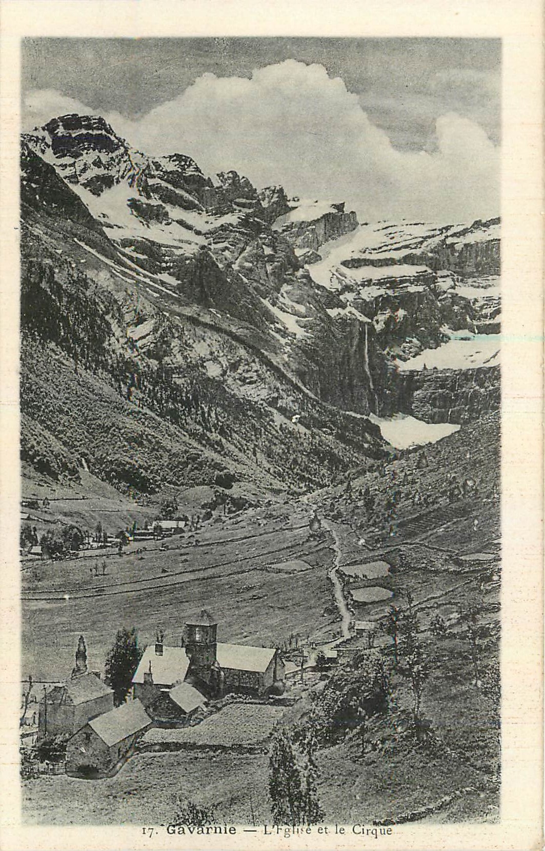 CPA Gavarnie L'Eglise et le Cirque 