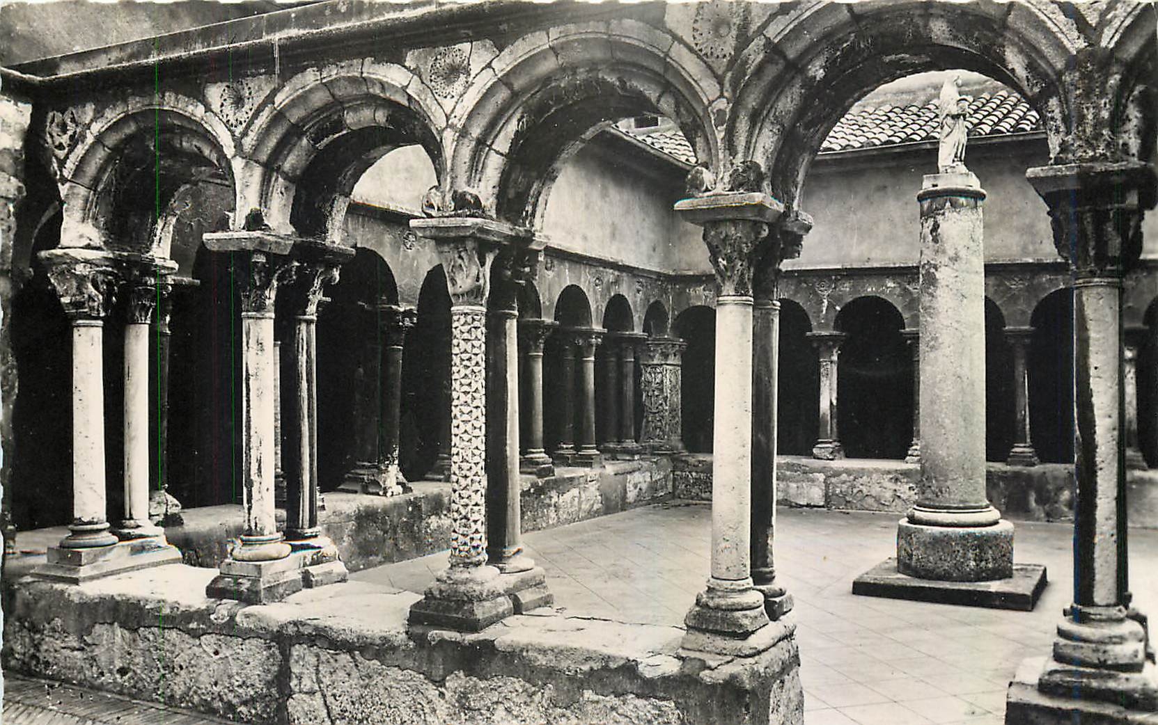 Cloître de la Cathédrale Saint-Sauveur — Aix-en-Provence — Édition DILLA, Nîmes
