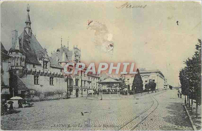 CPA Saumur La Place de la Republique 