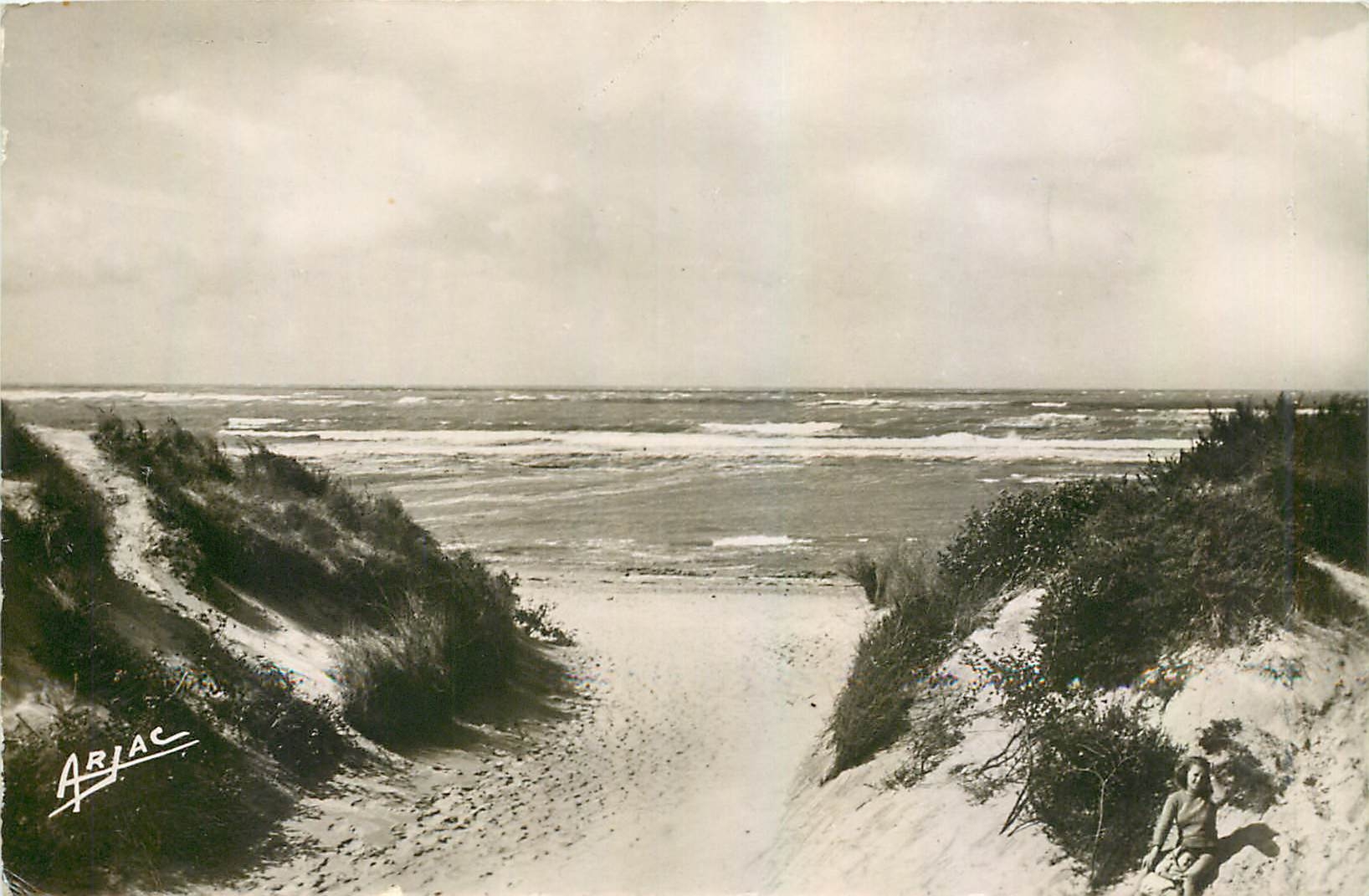 CPM Ile d'Oleron Domino La Passe de la Grande Plage 