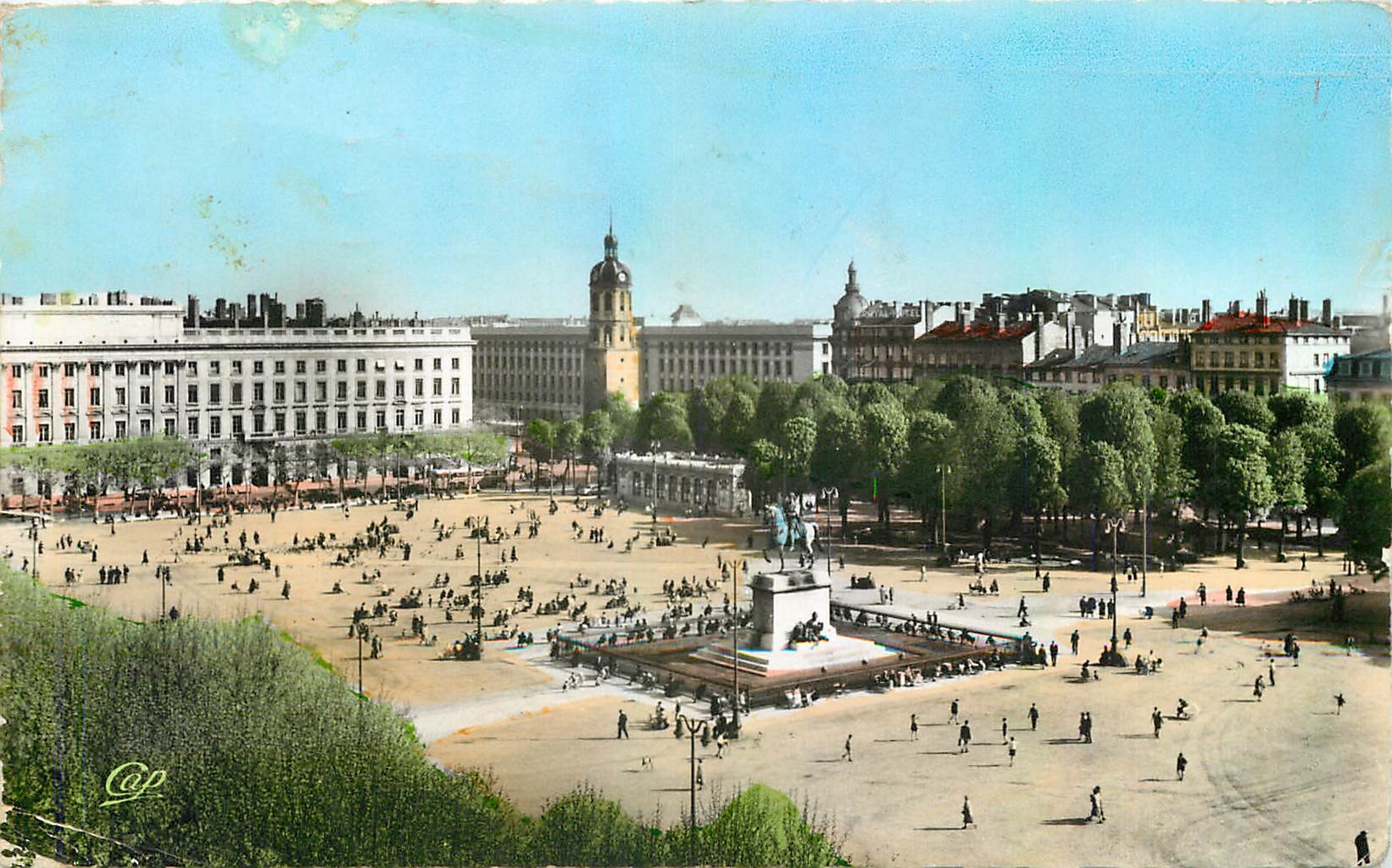 Place Bellecour — Lyon — Réal-Photo