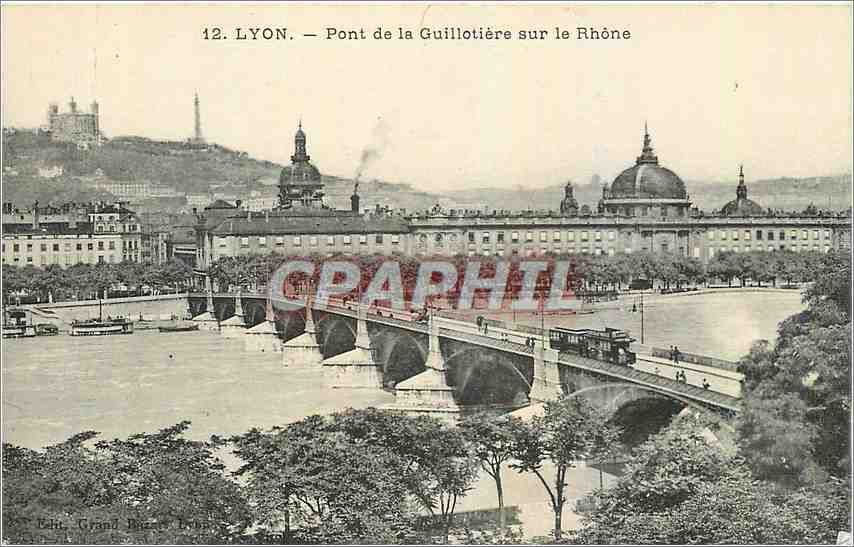 CPA Lyon Pont de la Guillotiere sur le Rhone Tramway